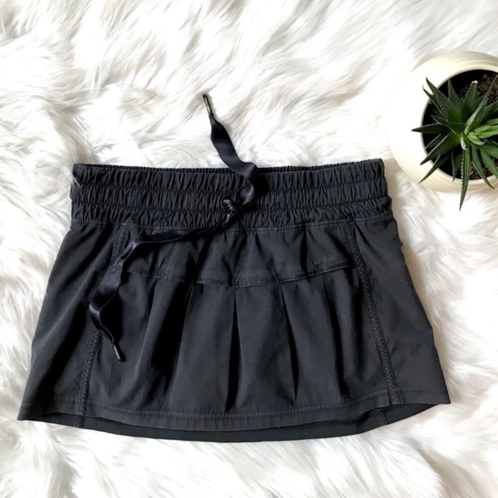 Lululemon Athletica Leader of the Track Skirt